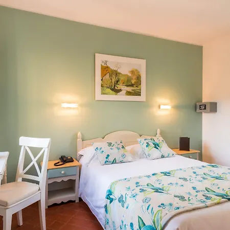 Mas Djoliba Антиб