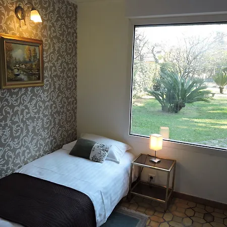Mas Djoliba 3* Антиб