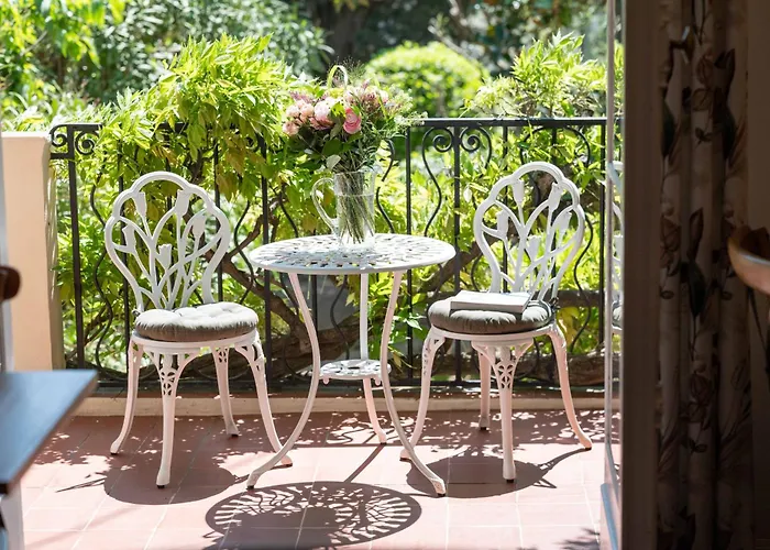 Hotel Mas Djoliba 3*